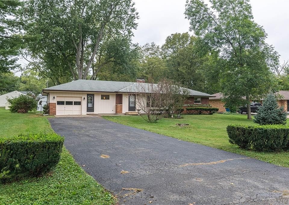 1st image of 7931 Allison Ave