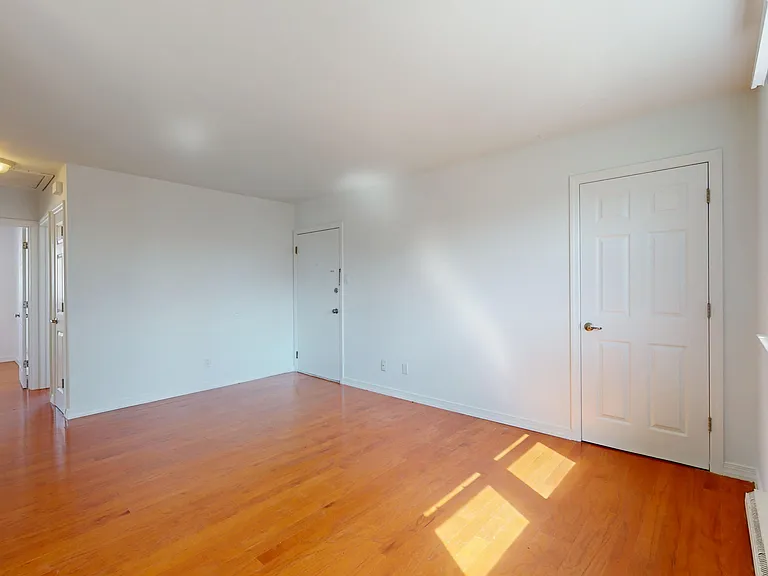 311 38th St S #B — Photo 11