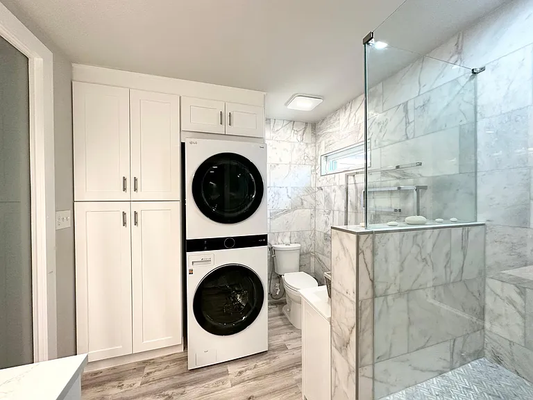 414 Templeton Dr — Photo 17