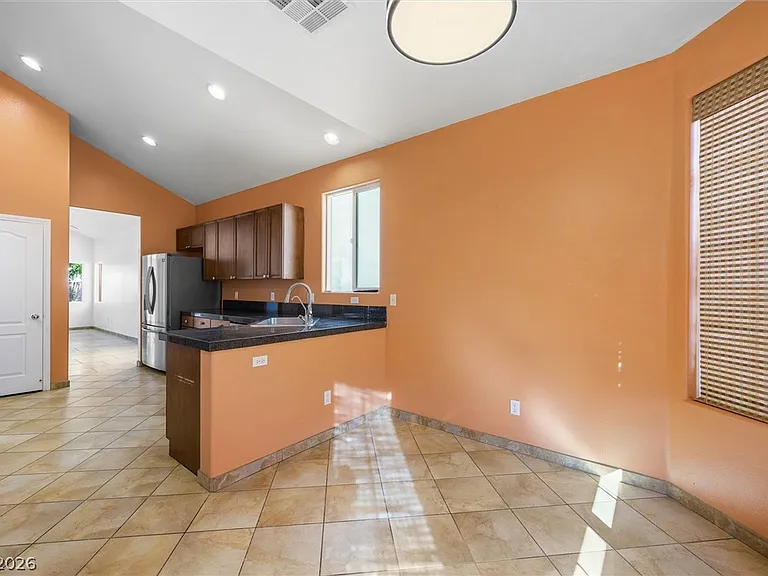 7046 Pink Flamingos Pl — Photo 18