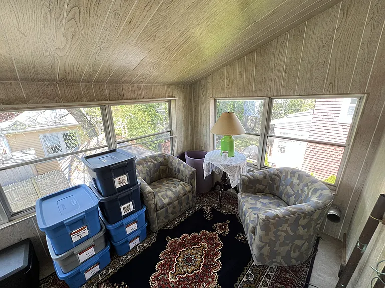 68 Winsor Ave — Photo 45