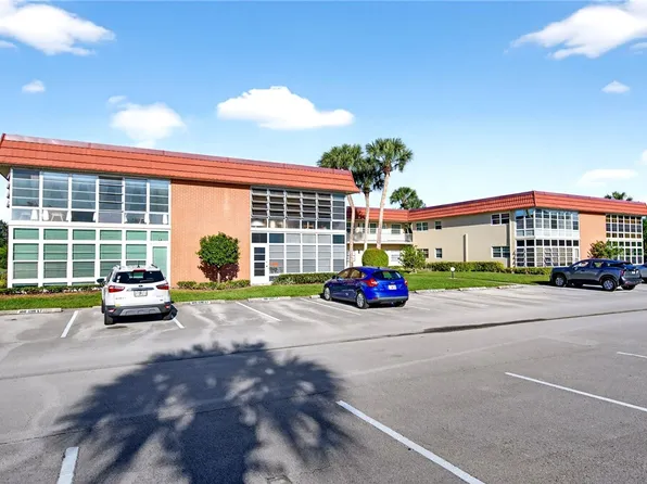 108 Springlake Ct #203, Vero Beach, FL 32962