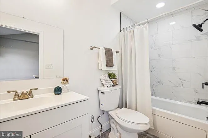 127 S Poppleton St #127 — Photo 9