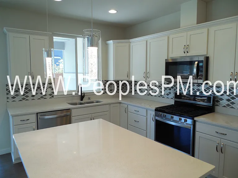 17716 131st St E — Photo 4