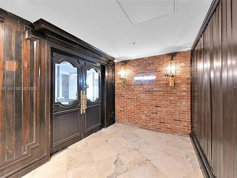 6039 Collins Ave #621 — Photo 32