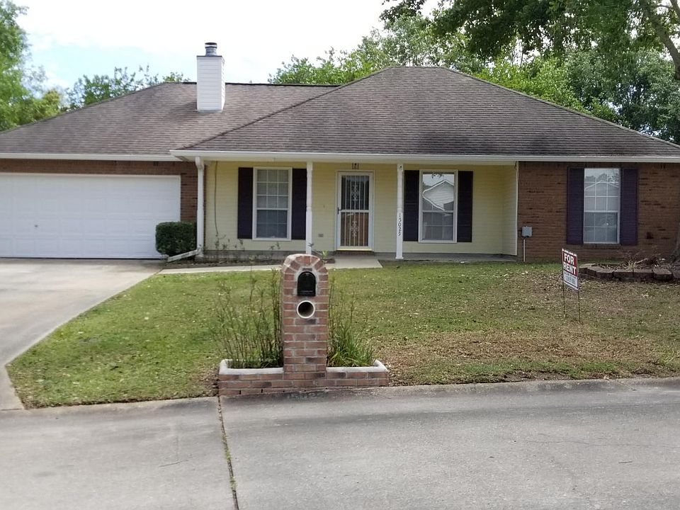 1st image of 15025 Sagewood St