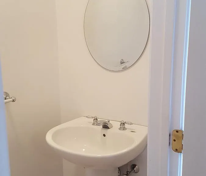 523 Hancock St — Photo 4