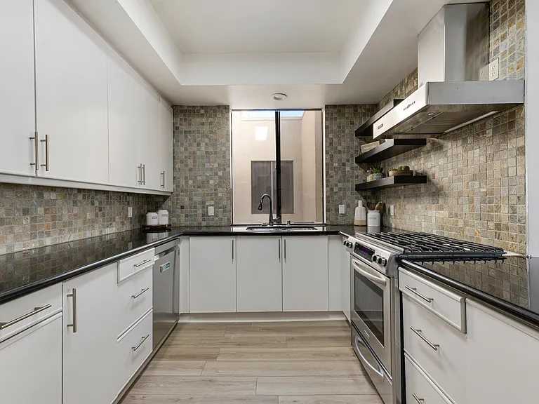 235 S Tower Dr #305 — Photo 13