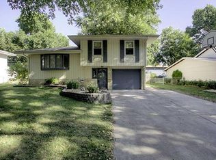 9318 Brownley Dr, Omaha, NE 68134