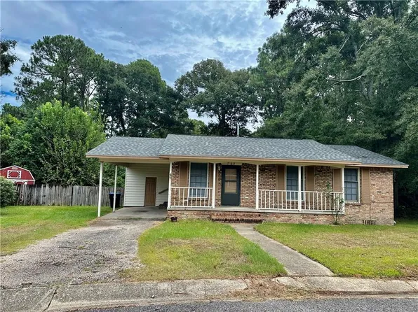 763 Grand Blvd, Chickasaw, AL 36611