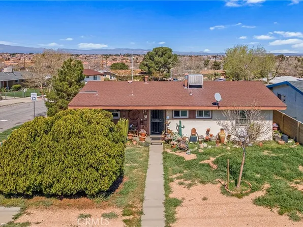 1549 Elizabeth Lake Rd, Palmdale, CA 93551