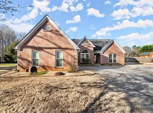 6960 Timberbrooke Dr, Gainesville, GA 30506