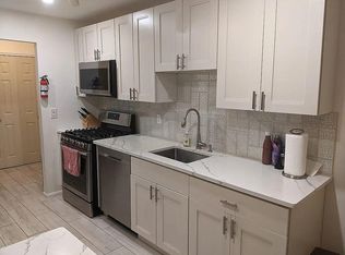 26 Riverview Ct, Secaucus, NJ 07094