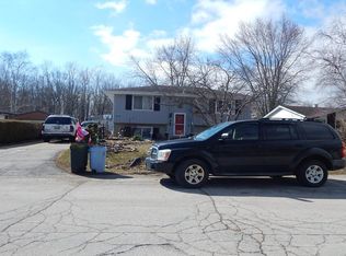 3101 Navajo Trl, Racine, WI 53404