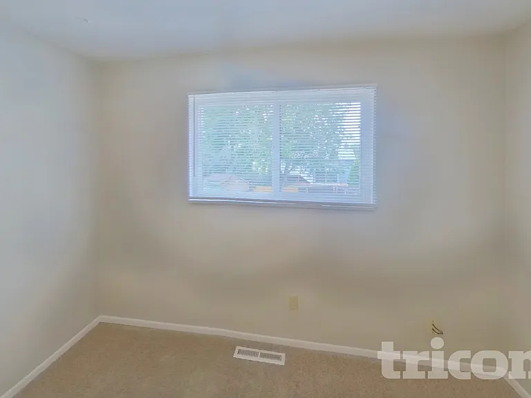 3310 Red Onion Cir — Photo 9