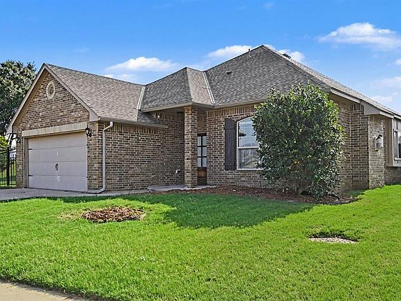 3rd image of 2132 Newbrook Dr