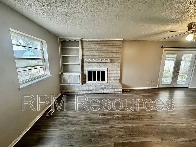 720 Willow Run — Photo 12