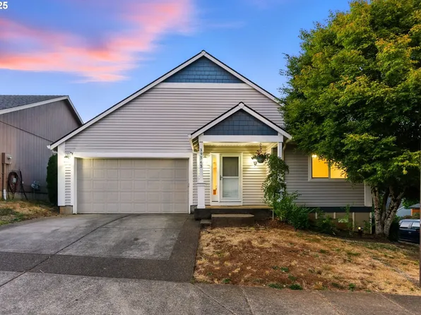 39343 Stratford Pl, Sandy, OR 97055