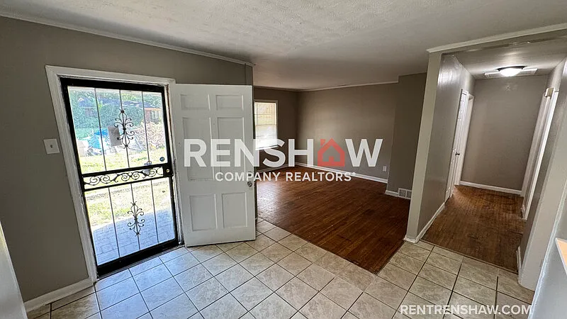 3 bed, 1.0 bath, 1248 sqft, $1,195 — Photo 4