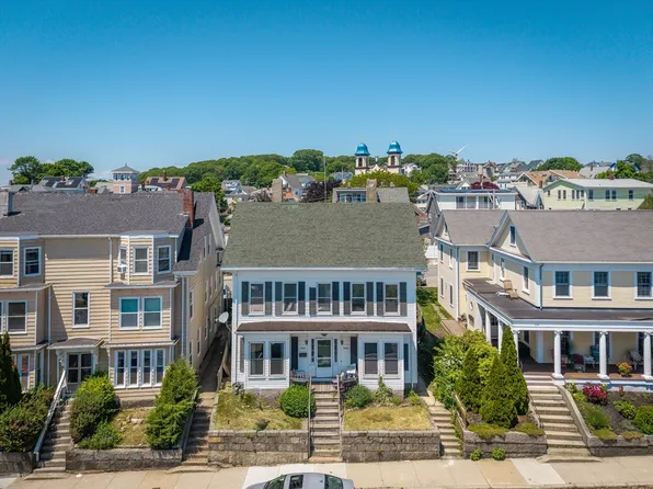 300-302 Main St, Gloucester, MA 01930