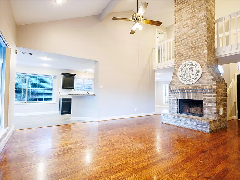16307 Mulberry Run Ct — Photo 3