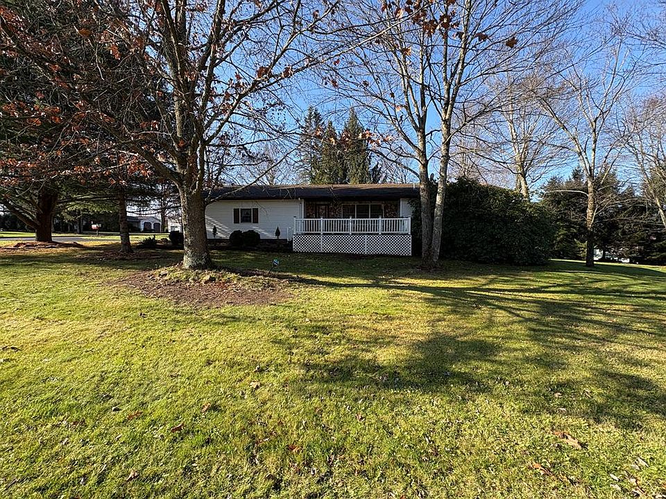 1st image of 10 Scottdale Ln