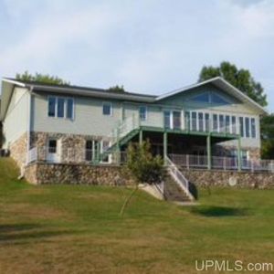 2107 5th Ave, Norway, MI, 49870