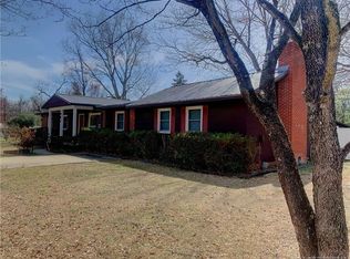 442 Lynhurst Dr, Fayetteville, NC 28314