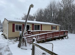4025 Chevington Rd, Deckerville, MI 48427
