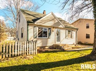 106 Gottlieb Ct, Creve Coeur, IL