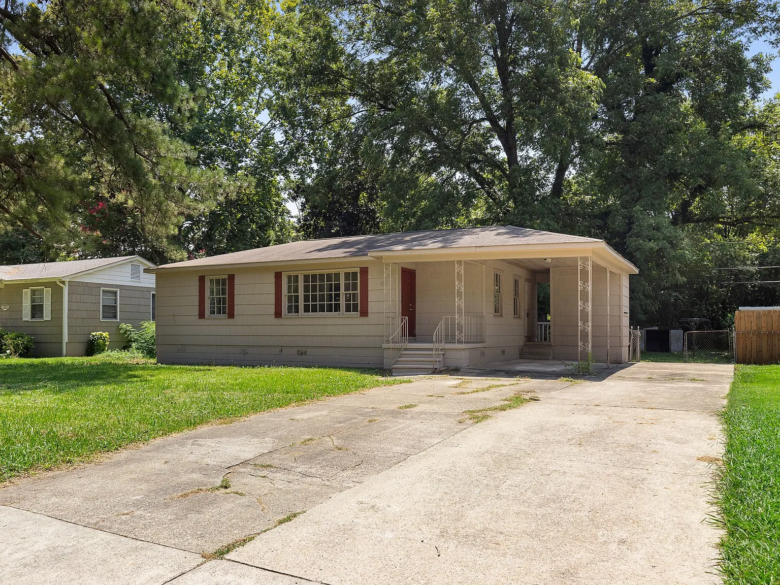 149 Rose Drive - 1 — Photo 4