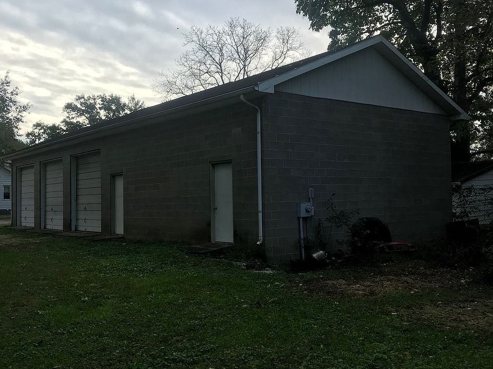 2nd image of 1651 Vann Ave