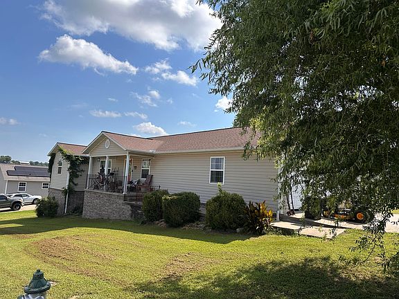 4th image of 604 Paradise Heights Drive