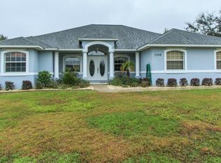 7508 Frontier Dr, Yalaha, FL 34797