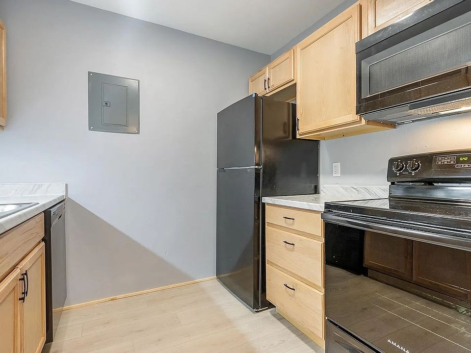 1st image of 2703 Westview Ct APT 1