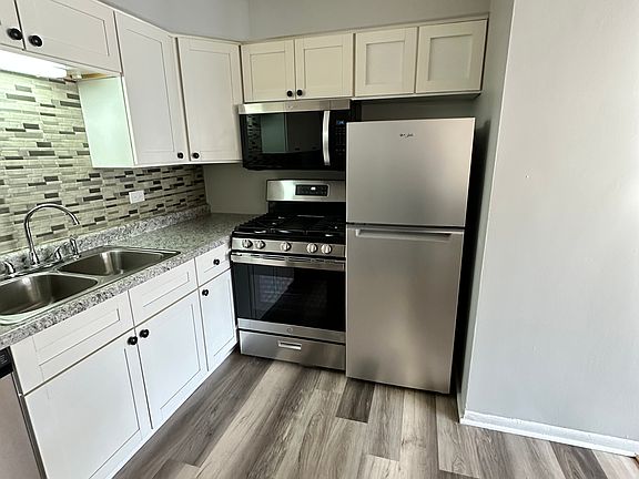 4th image of 4401 Prescott Ave APT 2C
