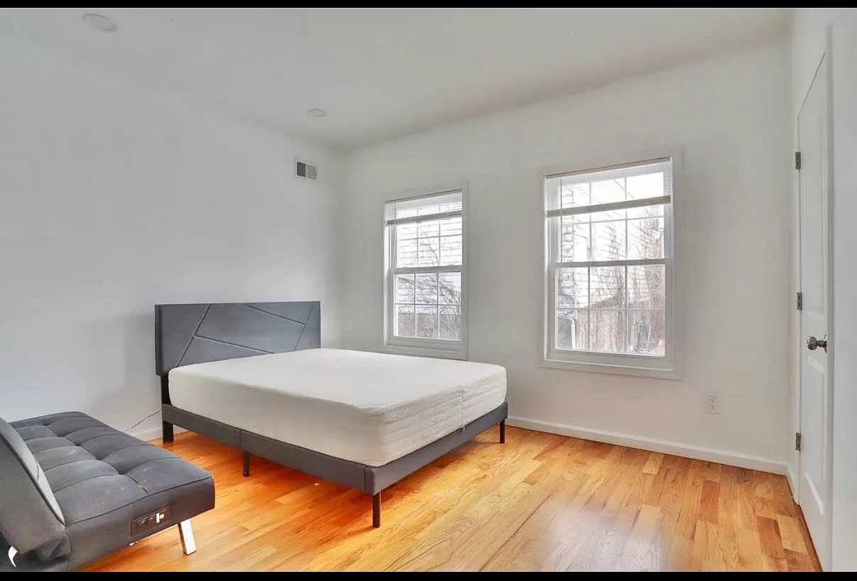 345 N 2nd St — Photo 4