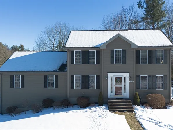 128 Britney Dr, Holden, MA 01520