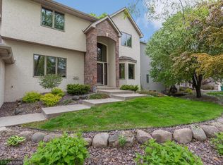 8837 Stratford Xing, Minneapolis, MN 55443