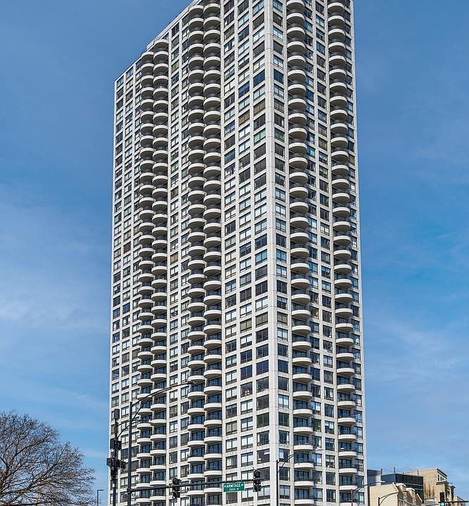 1st image of 2020 N Lincoln Park W #38ML