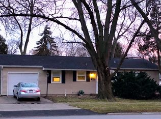 1525 Middle Rd, Bettendorf, IA 52722