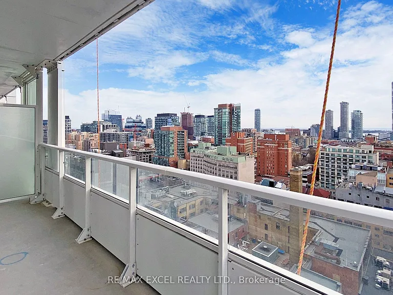 88 Queen St E #1710 — Photo 37