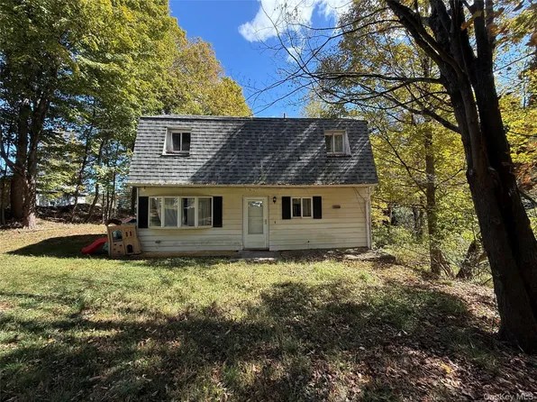 11 Plank Rd, Mongaup Valley, NY 12762