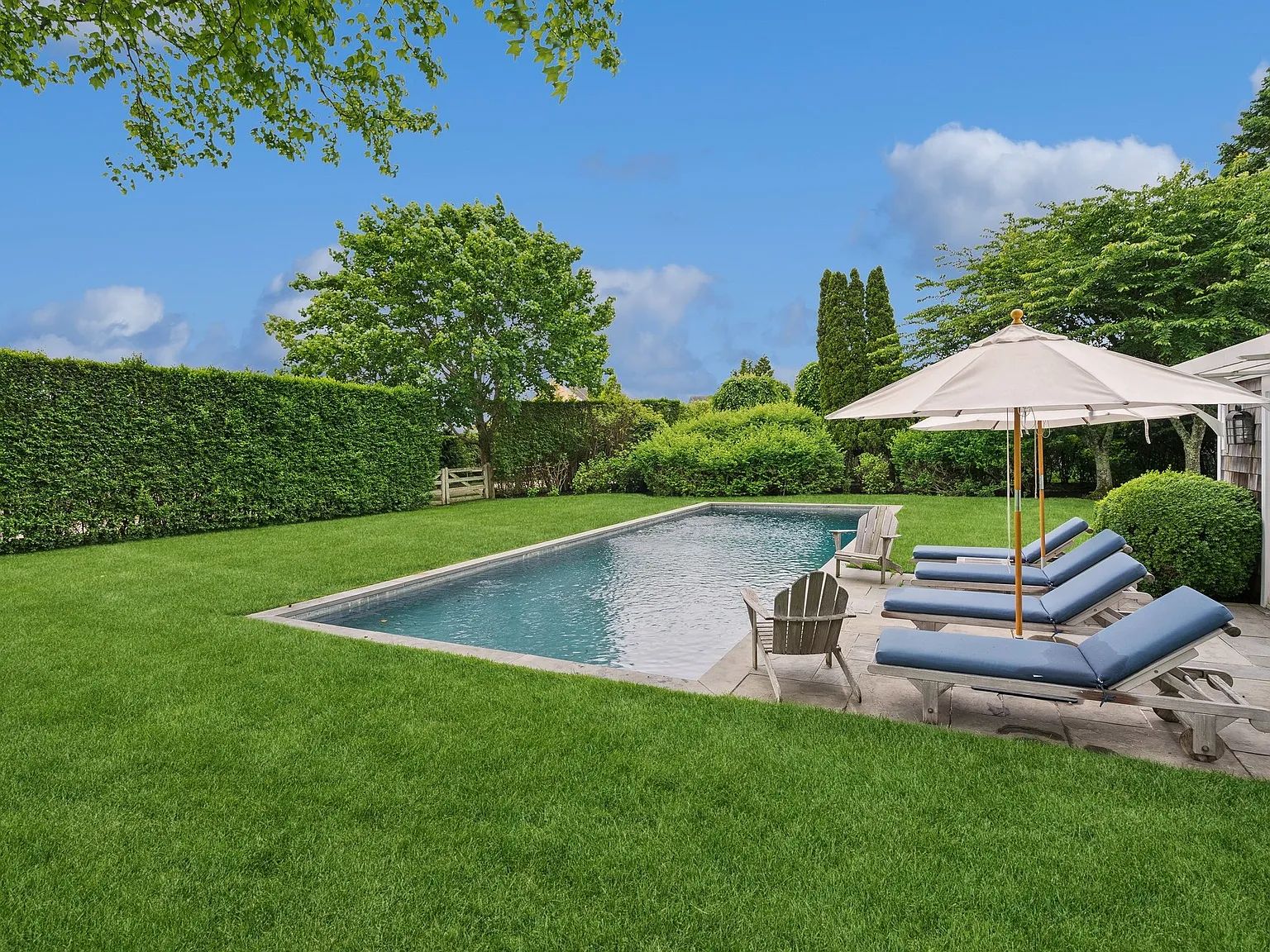 Wonderful Wainscott — Photo 2