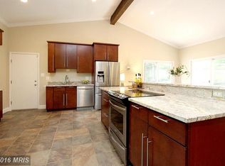 5 Butterchurn Ct, Silver Spring, MD 20905