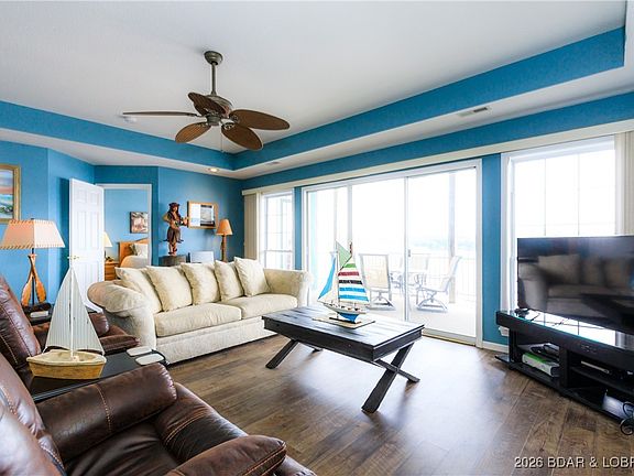 5th image of 607 E Harbour Towne Dr #607