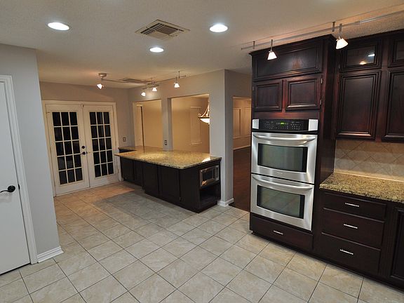 4th image of 3254 Westwick Dr