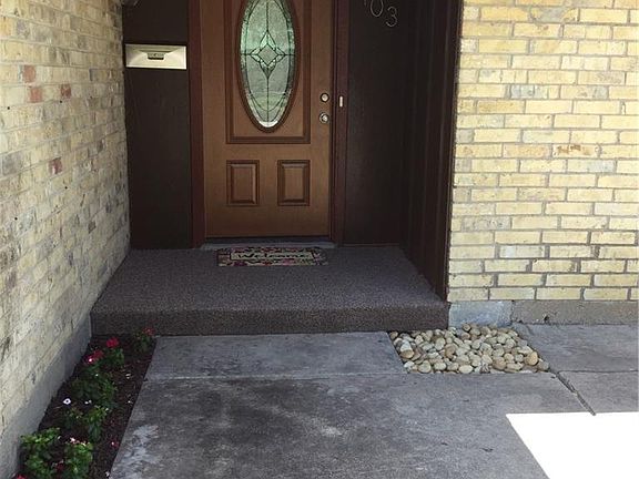2nd image of 403 Tanglewood Dr
