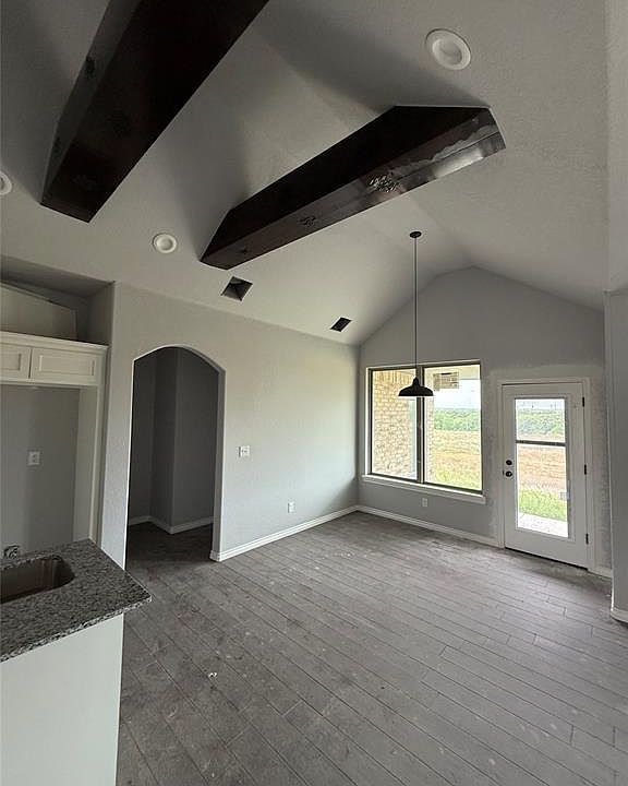 2nd image of 2803 N Cedar Ridge St