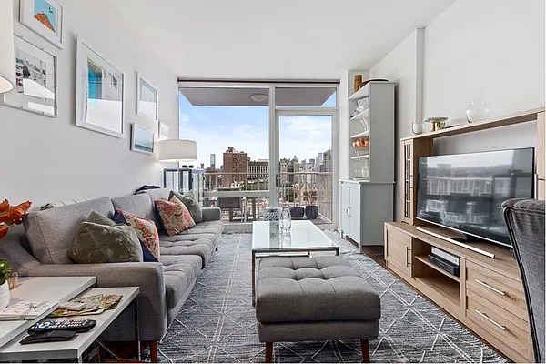 Rented by Douglas Elliman | media 16